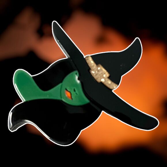 Chic Halloween Pretty Witch With Hat Brooch - Fun Acrylic Fashion Pin - Picture 2 of 6